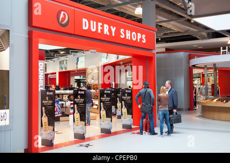 Steuer- und zollfreien Shopping Center im internationalen Flughafen "Scheremetjewo", Moskau, Russland. Eingang Stockfoto