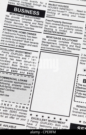 Gefälschte Kleinanzeige, Zeitung, Business-Konzept. Stockfoto