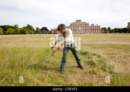 Simon Damant ist eines der Immobilien Manager in Wimpole Hall und Home Farm. Stockfoto