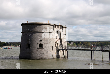 Die Martello-Turm an der Front Street in Pembroke Dock Stockfoto