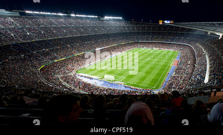 Panoramasicht auf das Fußballstadion Camp Nou des FC Barcelona in Barcelona, Katalonien, Spanien. Stockfoto