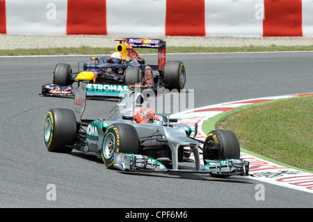 Michael Schumacher (GER) vor Sebastian Vettel (GER) während der Formel 1 Grand Prix von Spanien 2012 Stockfoto