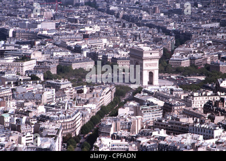 Der Arc de Triomphe, gesehen vom Eiffel-Turm Stockfoto