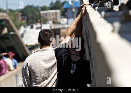 Website der 35W Brücke Einsturz über den Mississippi River in Minneapolis Minnesota, August 2007 Stockfoto