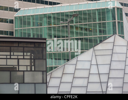 abstrakten Glasgebäuden in Boston MA Stockfoto