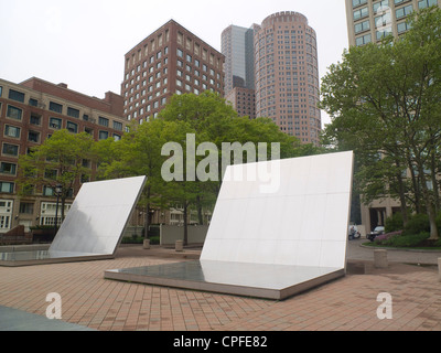 Skulpturen im Hafen Türme Plaza Boston MA Stockfoto