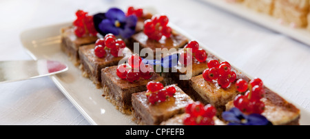 Piece Of Cake Pfingstmontag garniert Stockfoto
