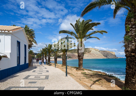 Meer und Strand in Luz, Algarve, Portugal Stockfoto