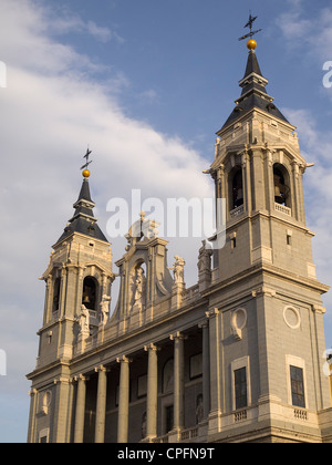 Almudena Kathedrale, Madrid, Spanien Stockfoto