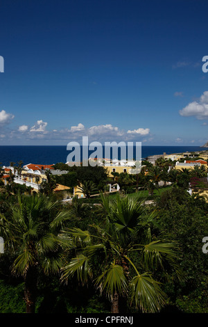 Anzeigen von Minos Imperial Luxury Beach Resort & Spa in Milatos Dorf in der Nähe der Küstenstadt Agios Nikolaos auf Kreta Insel Griechenland Stockfoto