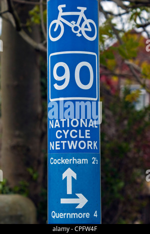 National Cycle Network Zeichen im Bay Horse in der Nähe von Lancaster, Lancashire Stockfoto