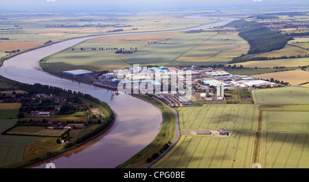 Luftaufnahme von flixborough Industrial Estate und seine Wharf auf dem Fluss Trent, in der Nähe von Scunthorpe, Lincolnshire Stockfoto