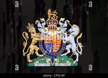 Wappen von Königin Elizabeth II im Vereinigten Königreich, Ascot, Großbritannien Stockfoto