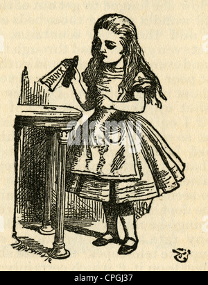 Ca. 1910 s Ausgabe von Alice im Wunderland. "Trink mich" von John Tenniel. Stockfoto