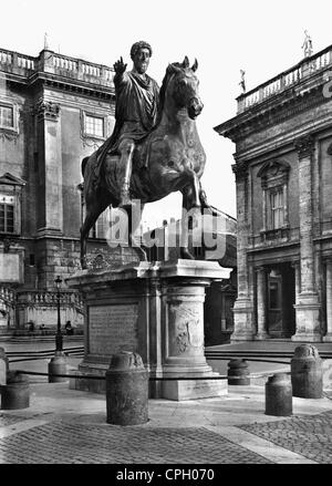 Marcus Aurelius Antoninus, 26.4.121 - 17.3.180, römischer Kaiser 7.3.161 - 17.3.180, Reiterstandbild an der Piazza Campidoglio (Capitolino), Rom, ca. 170, Postkarte, 1950er Jahre, Stockfoto