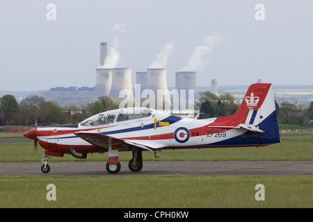 RAF Short Tucano T1 zweisitziges Turboprop grundlegende Trainer bei einer Flugschau in Abingdon Stockfoto