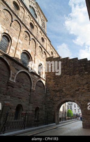 "Sint Servaasbasiliek" (St.-Servatius-Basilika), Maastricht, Limburg, Niederlande, Europa. Stockfoto