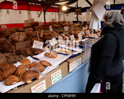 Bäckerei Marktstand, Cambridge, UK Stockfoto
