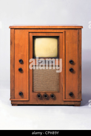 Rundfunk, Fernsehen, Fernsehempfänger Telefunken FE III, Berlin, Deutschland, 1935, Zusatzrechte-Clearences-nicht vorhanden Stockfoto