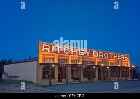 Historische Gebäude in Marathon, eine kleine Stadt im Südwesten Texas, Ritchey-Brüder in der Nähe von Big Bend Nationalpark. Stockfoto