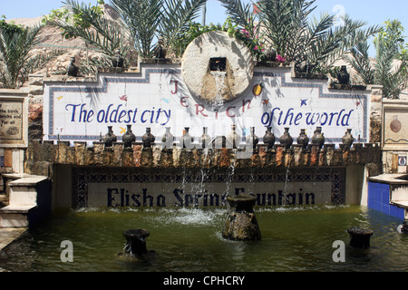 Stadt Jericho die älteste Stadt der Welt.  Elisha Springbrunnen mit dieser Botschaft Stockfoto