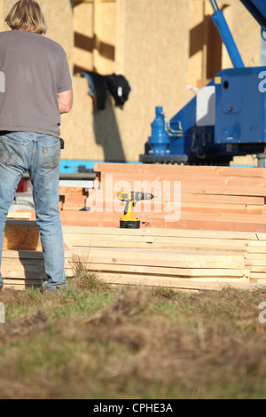 Bauarbeiten mit Holzplatten Stockfoto