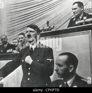 Reichskanzler Adolf Hitler während seiner Rede vor dem Reichstag verkündet dem Überfall auf Polen, 1. September 1939 (s/w Foto) Stockfoto
