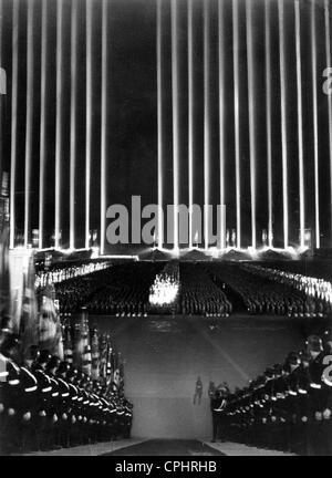 Die Leibstandarte Adolf Hitler vor der Kathedrale des Lichts an der Nürnberger Kundgebung 1937 Stockfoto