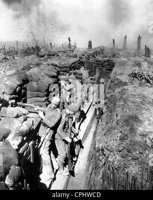 Trench Kriegsführung im ersten Weltkrieg von "All Quiet on the Western Front", 1930 Stockfoto