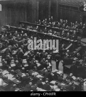 Bernhard von Bülow spricht über die Daily Telegraph-Affäre, 1909 Stockfoto