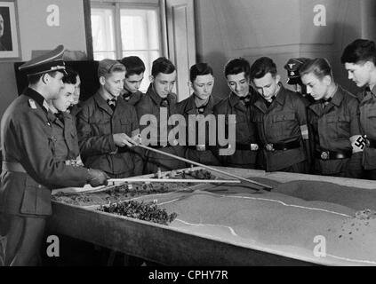 Vormilitärische Ausbildung in der Hitler-Jugend, 1942 Stockfoto