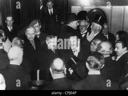 Pierre Etienne Flandin und Pierre Laval in London, 1935 Stockfoto