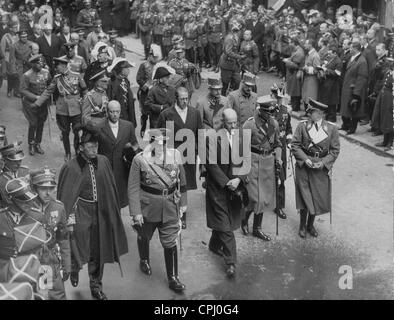 Gäste bei der Beerdigung von Marschall Josef Pilsudski, 1935 Stockfoto