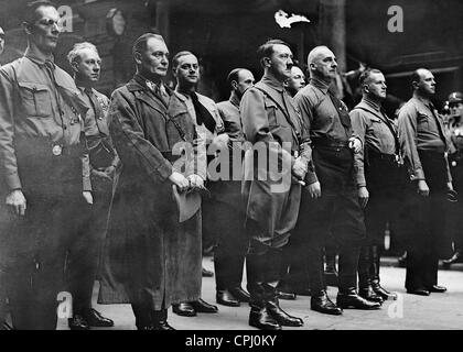 Hermann Göring, Alfred Rosenberg und Adolf Hitler, Hermann Kriebel am 9. November in München. Stockfoto