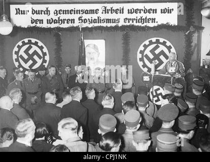 Robert Ley öffnet der ersten militärischen Stil Appell des gemeinsamen Unternehmens Reich, 1934 Stockfoto