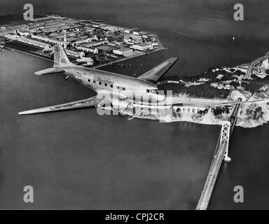 Flugzeuge der United Airlines über San Francisco, 1939 Stockfoto