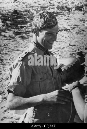 Leutnant Hans-Joachim Marseille, deutscher Jagdflieger in seiner Sommer-Union an der afrikanischen Front. Stockfoto