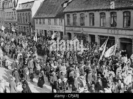 Demonstration gegen den Vertrag von Versailles in Schleswig, 1919 Stockfoto