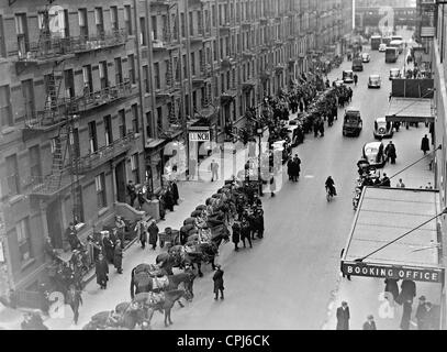 Polizeipräsenz auf der Sitzung des German-American Bund in New York, 1939 Stockfoto