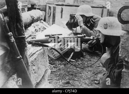 Deutsche Scharfschützen auf der östlichen Frontseite, 1943 Stockfoto