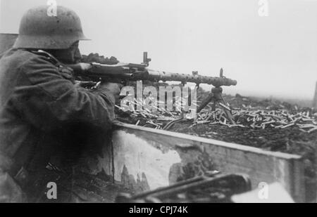 Deutscher Soldat mit einem MG 34, 1942 Stockfoto