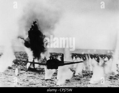 Japanische Torpedo Flugzeuge uns Schiffe, Schlacht um Midway, 1942 (s/w Foto) Stockfoto