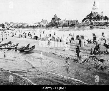 Strandleben in den Ostsee-Thermen von Swinemuende, 1913 Stockfoto