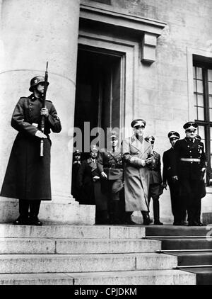 Dino Grandi vor der neuen Staatskanzlei, 1940 Stockfoto