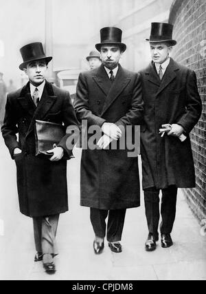 Dino Grandi vor Downing Street Nr. 10, 1930 Stockfoto