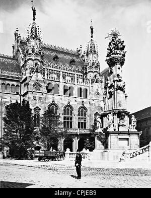 Das ungarische Ministerium der Finanzen und der Spalte "Heilige Dreifaltigkeit" 1930 Stockfoto