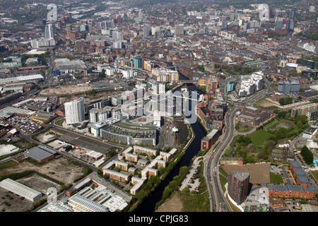 Luftaufnahme der Fluss Aire und Clarence Dock Entwicklung, Süd-Ost-Leeds Stockfoto