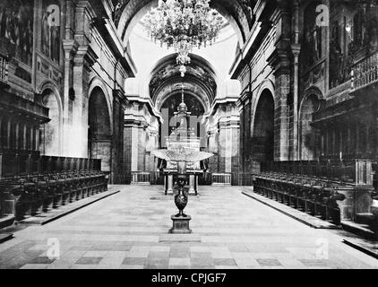 Innenansicht der Basilika in El Escorial, 1902 Stockfoto