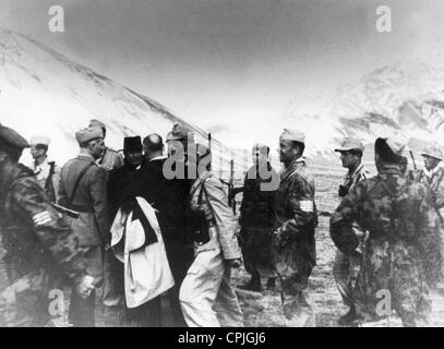 Benito Mussolini nach der Befreiung durch deutsche Fallschirmjäger, 1943 Stockfoto