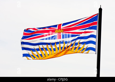 Britischen Union Jack-Flagge weht im Wind am Kreuzfahrt Schiff Terminal-Victoria, Vancouver Island, British Columbia, Kanada. Stockfoto